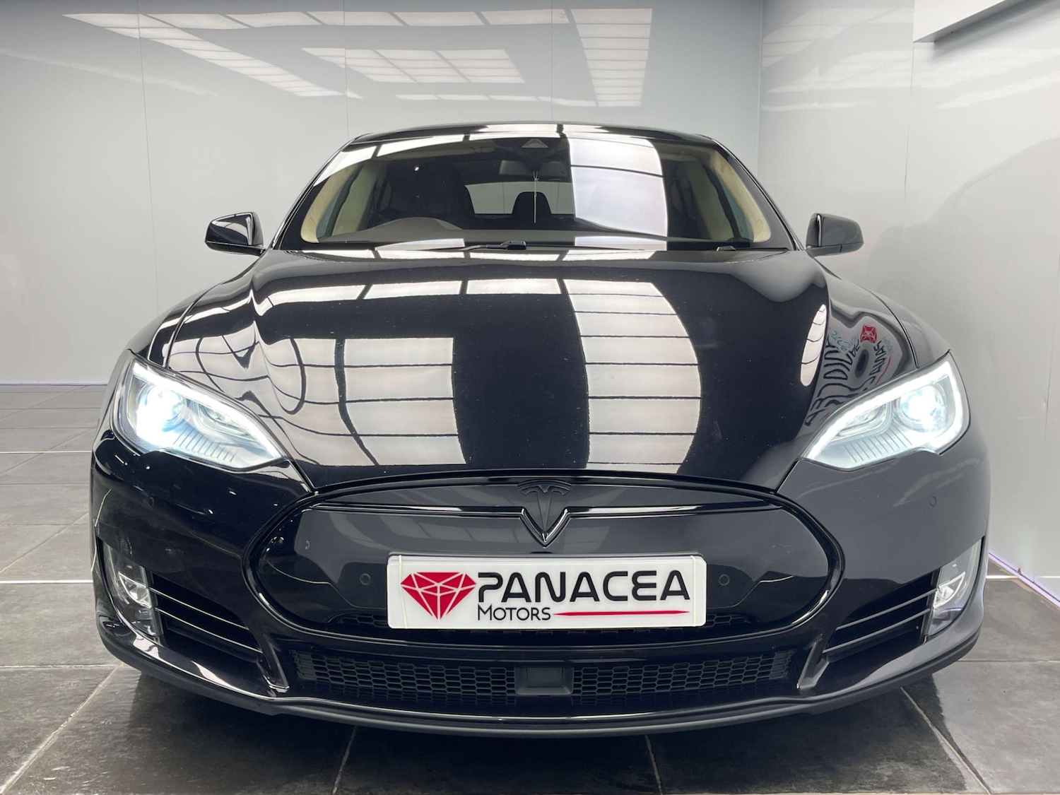 Used Tesla Model S 2016 for sale - 76393385: Photo 5