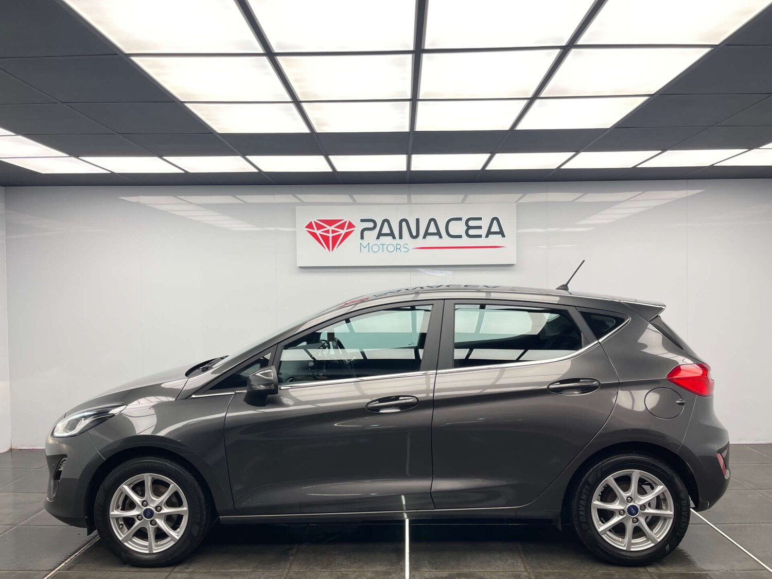 Used Ford Fiesta 2018 for sale - 78210430: Photo 25