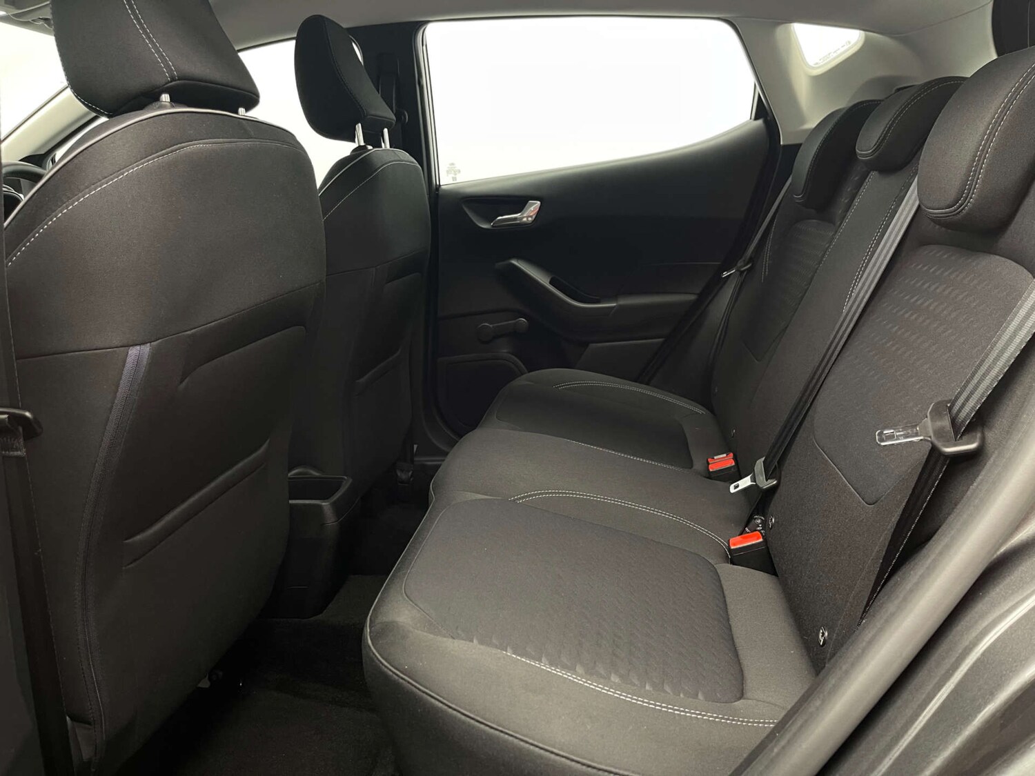 Used Ford Fiesta 2018 for sale - 78210430: Photo 34