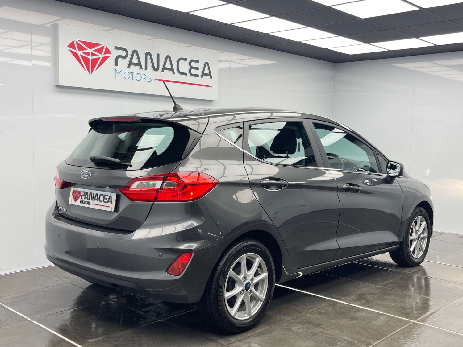 Used Ford Fiesta 2018 for sale - 78210430: Photo 4