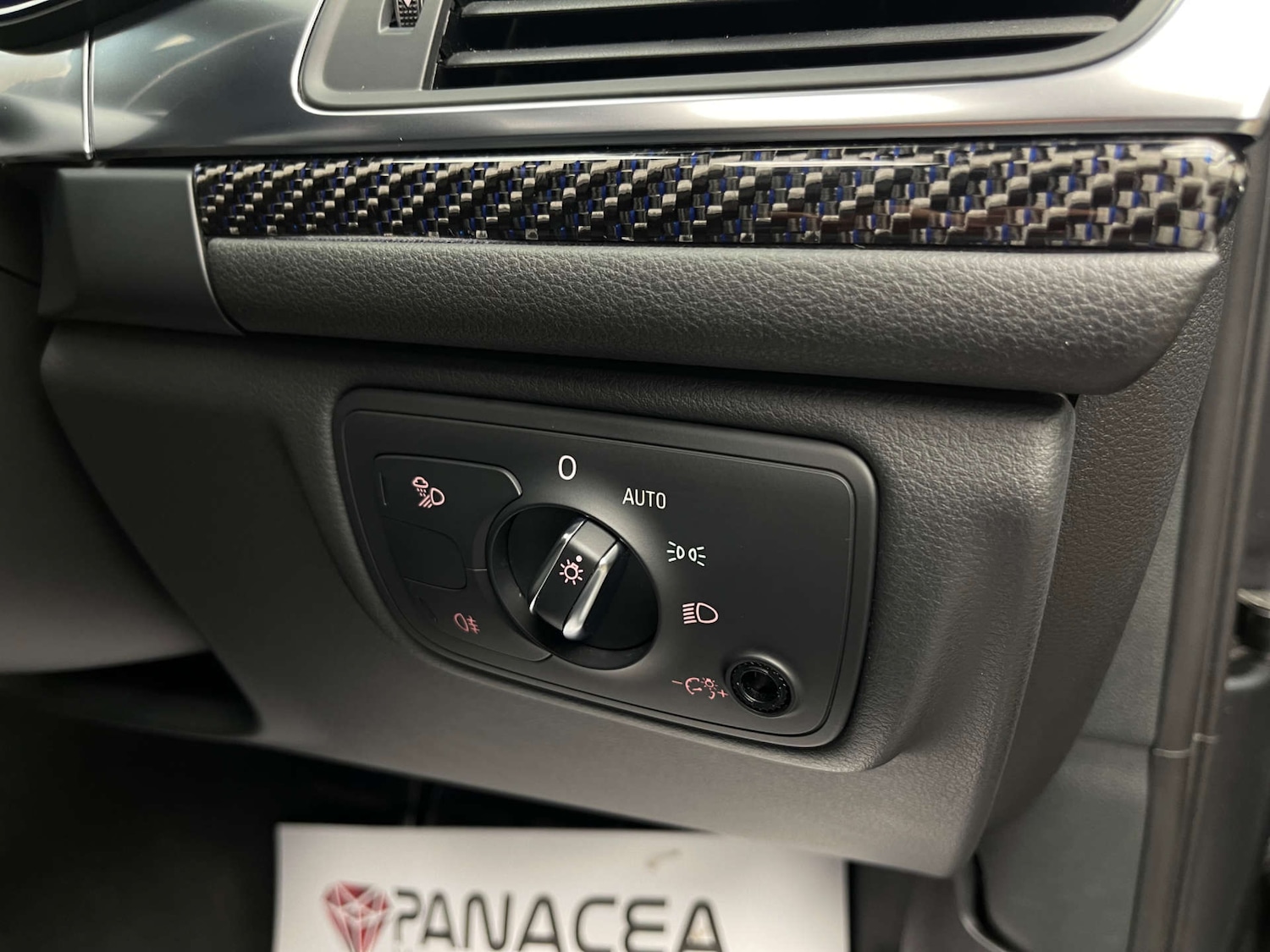 Used Audi RS6 Avant 2018 for sale - 78094425: Photo 15