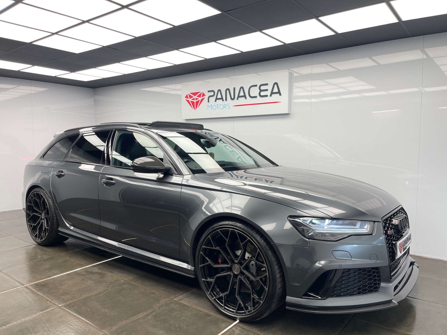 Used Audi RS6 Avant 2018 for sale - 78094425: Photo 3