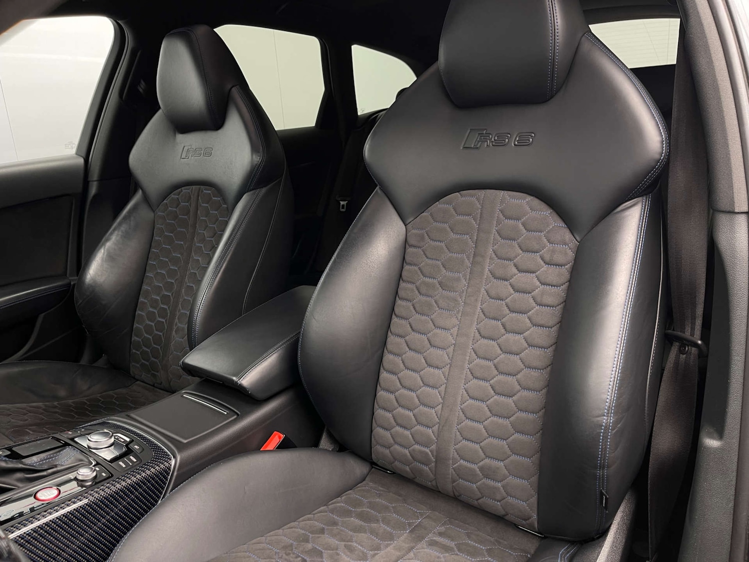 Used Audi RS6 Avant 2018 for sale - 78094425: Photo 46