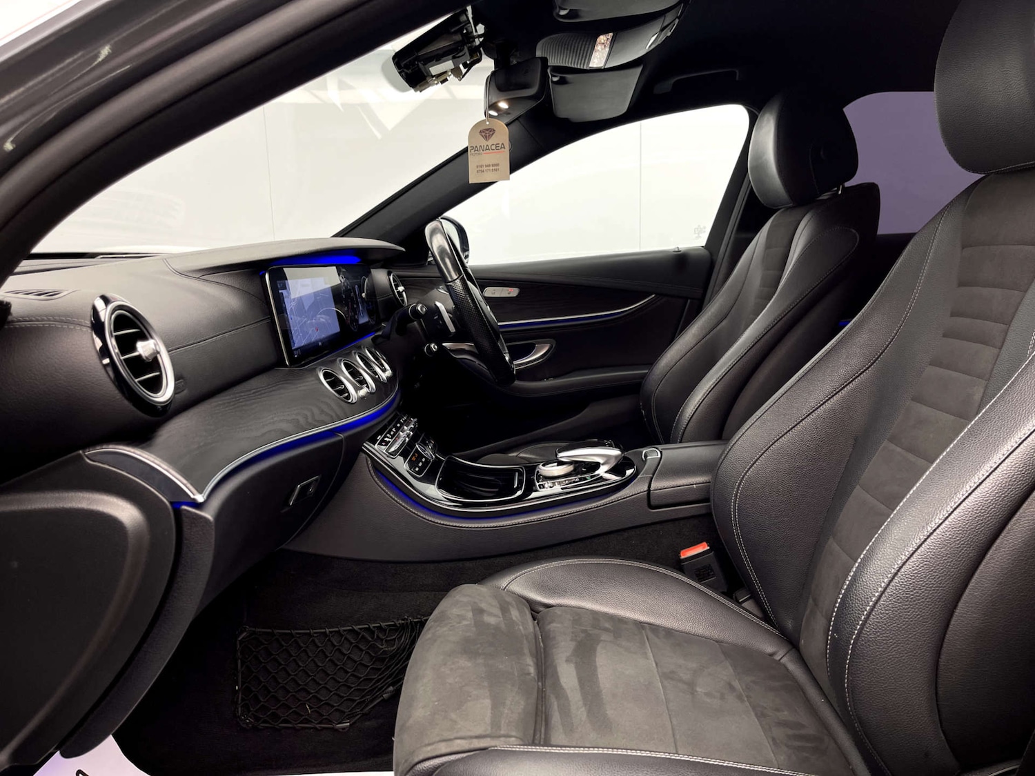 Used Mercedes-Benz E Class 2016 for sale - 76665415: Photo 25