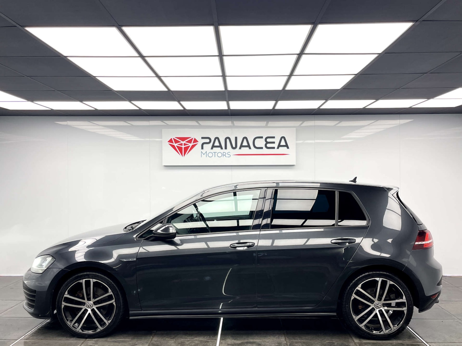 Used Volkswagen Golf 2014 for sale - 76751440: Photo 24