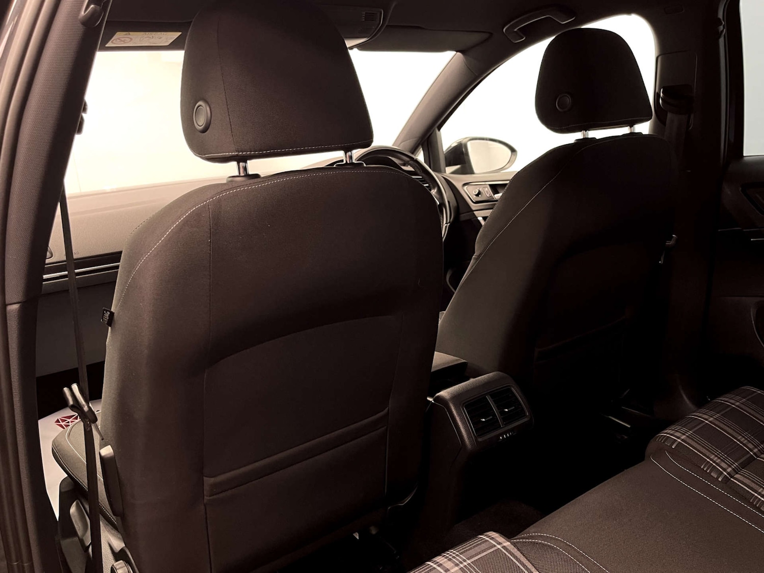 Used Volkswagen Golf 2014 for sale - 76751440: Photo 32