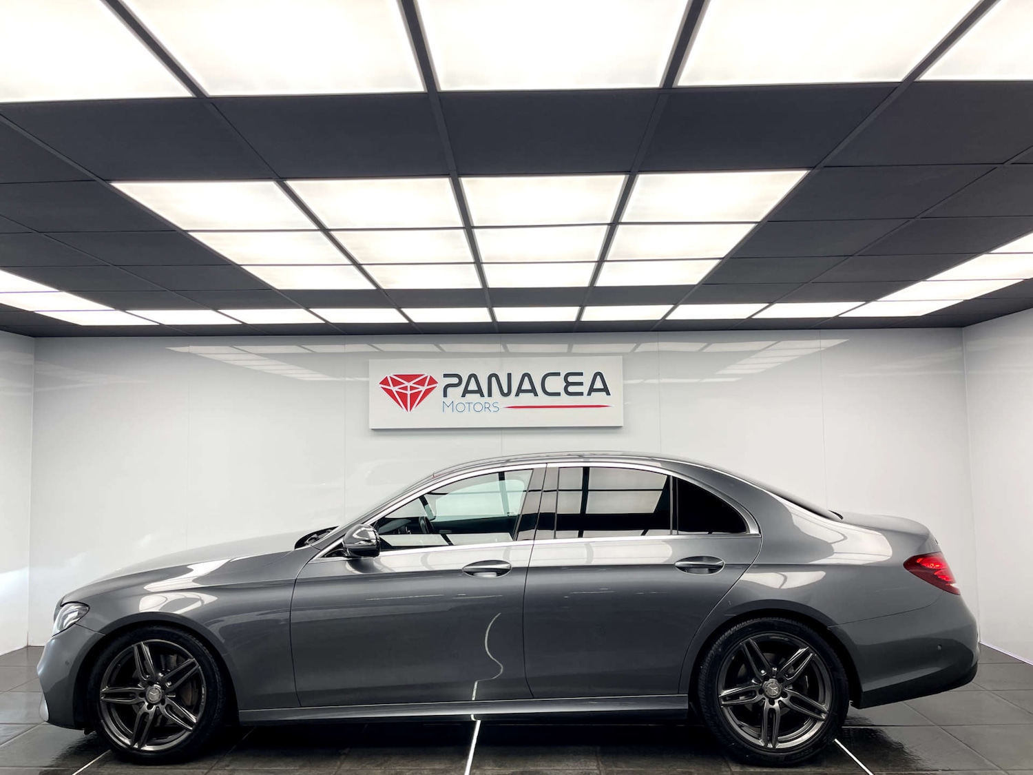 Used Mercedes-Benz E Class 2017 for sale - 76438964: Photo 28