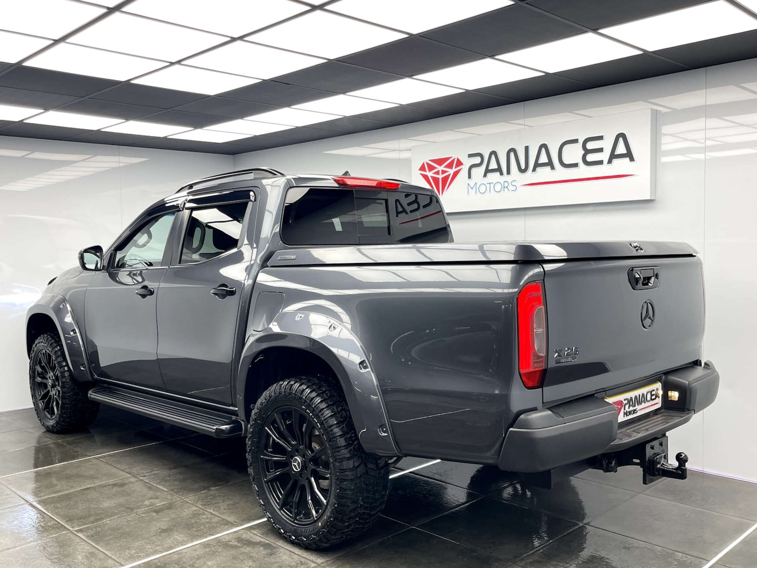 Used Mercedes-Benz X Class 2018 for sale - 77025184: Photo 11