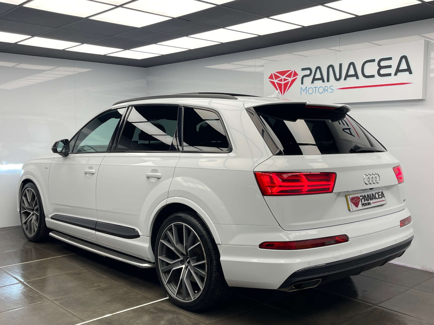 Used Audi Q7 2018 for sale - 77201551: Photo 12