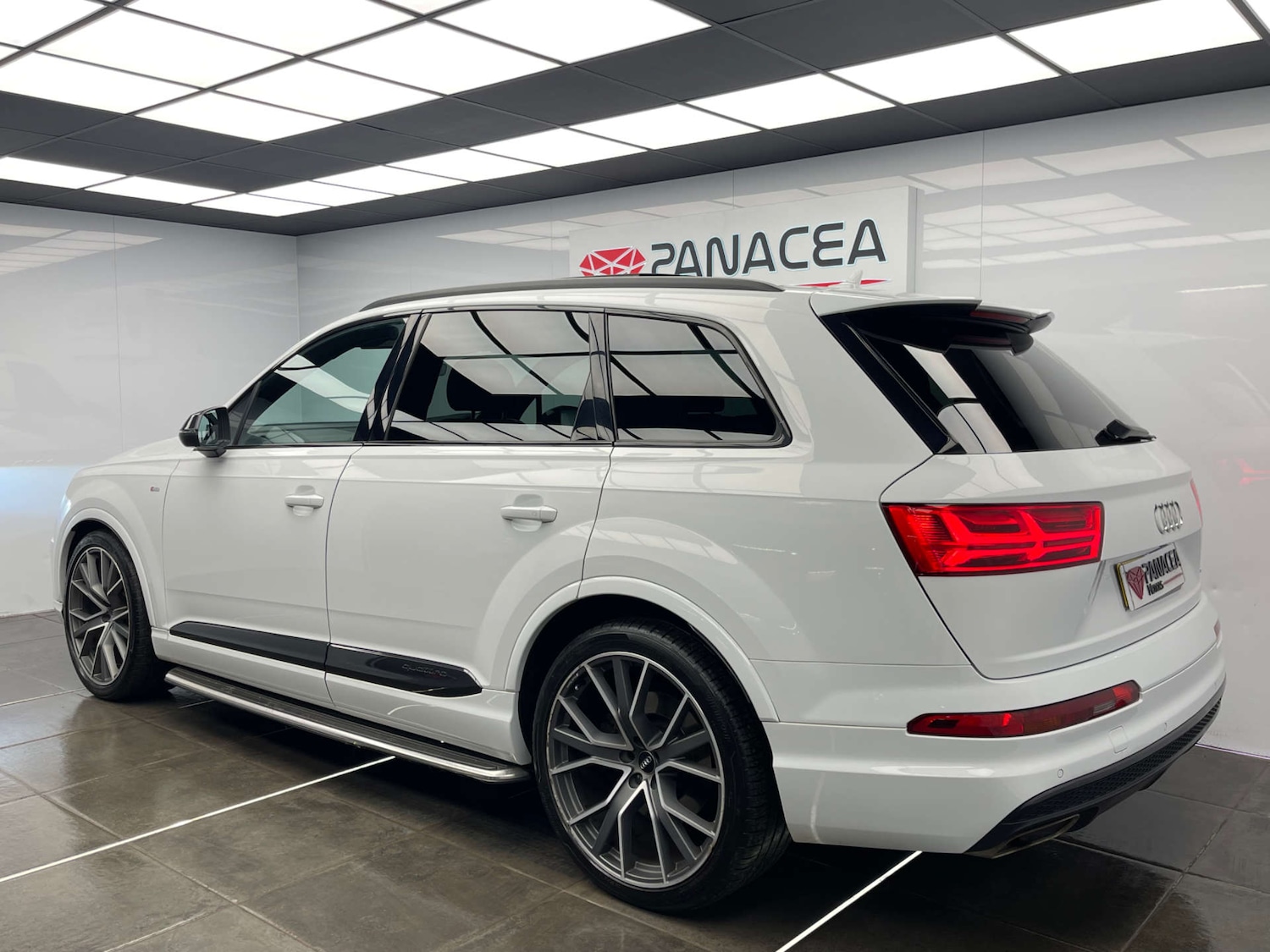 Used Audi Q7 2018 for sale - 77201551: Photo 7