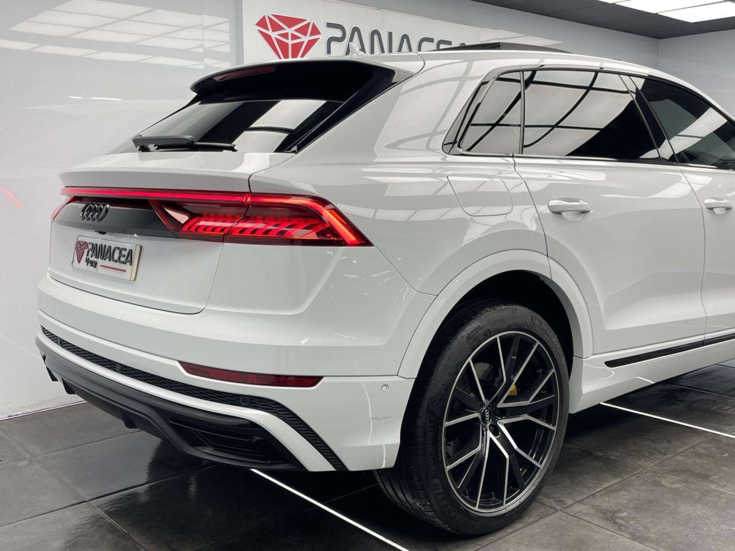 Used Audi Q8 2020 for sale - 76126413: Photo 12