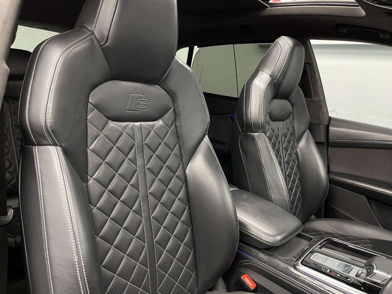 Used Audi Q8 2020 for sale - 76126413: Photo 18