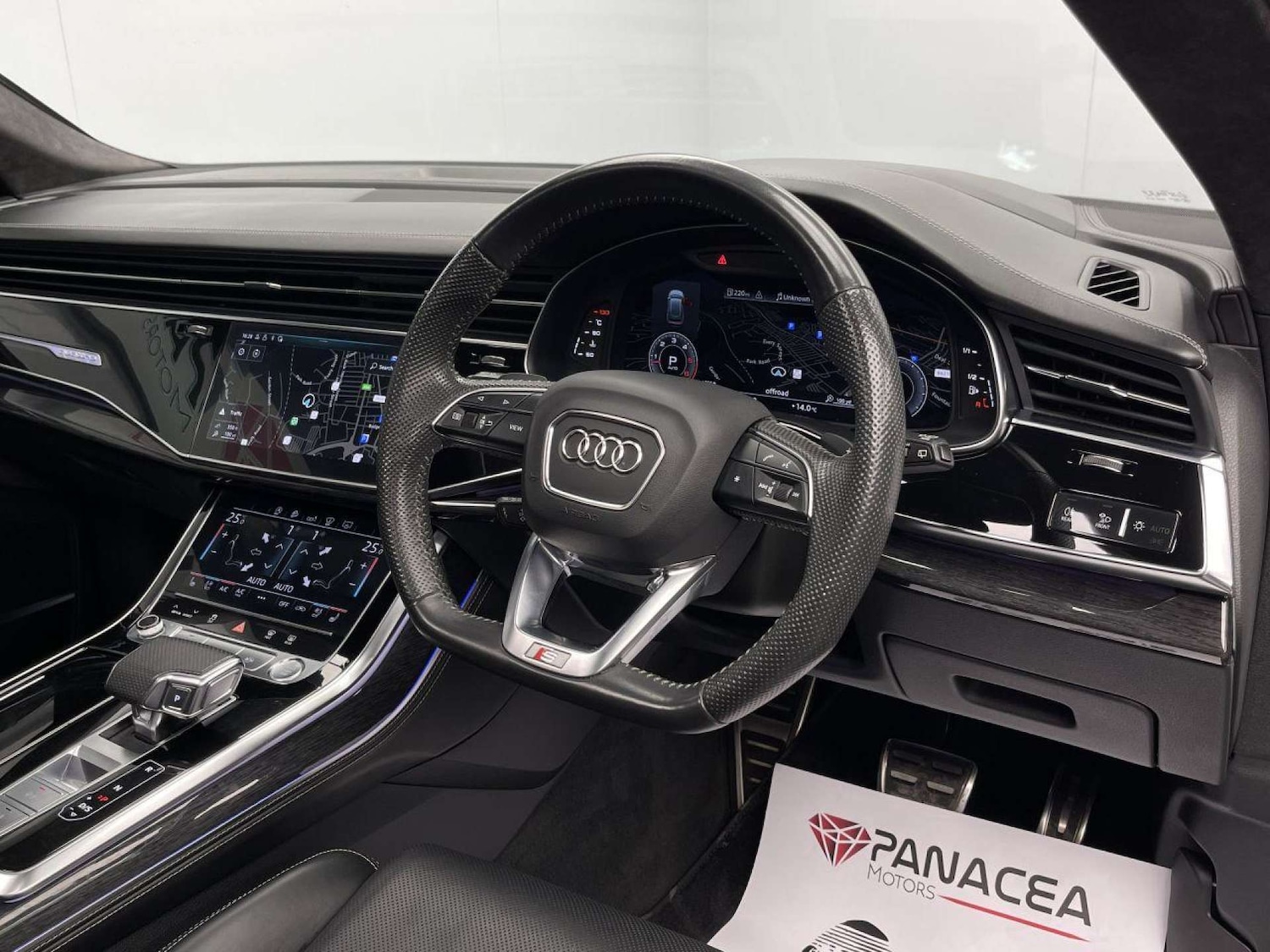 Used Audi Q8 2020 for sale - 76126413: Photo 2