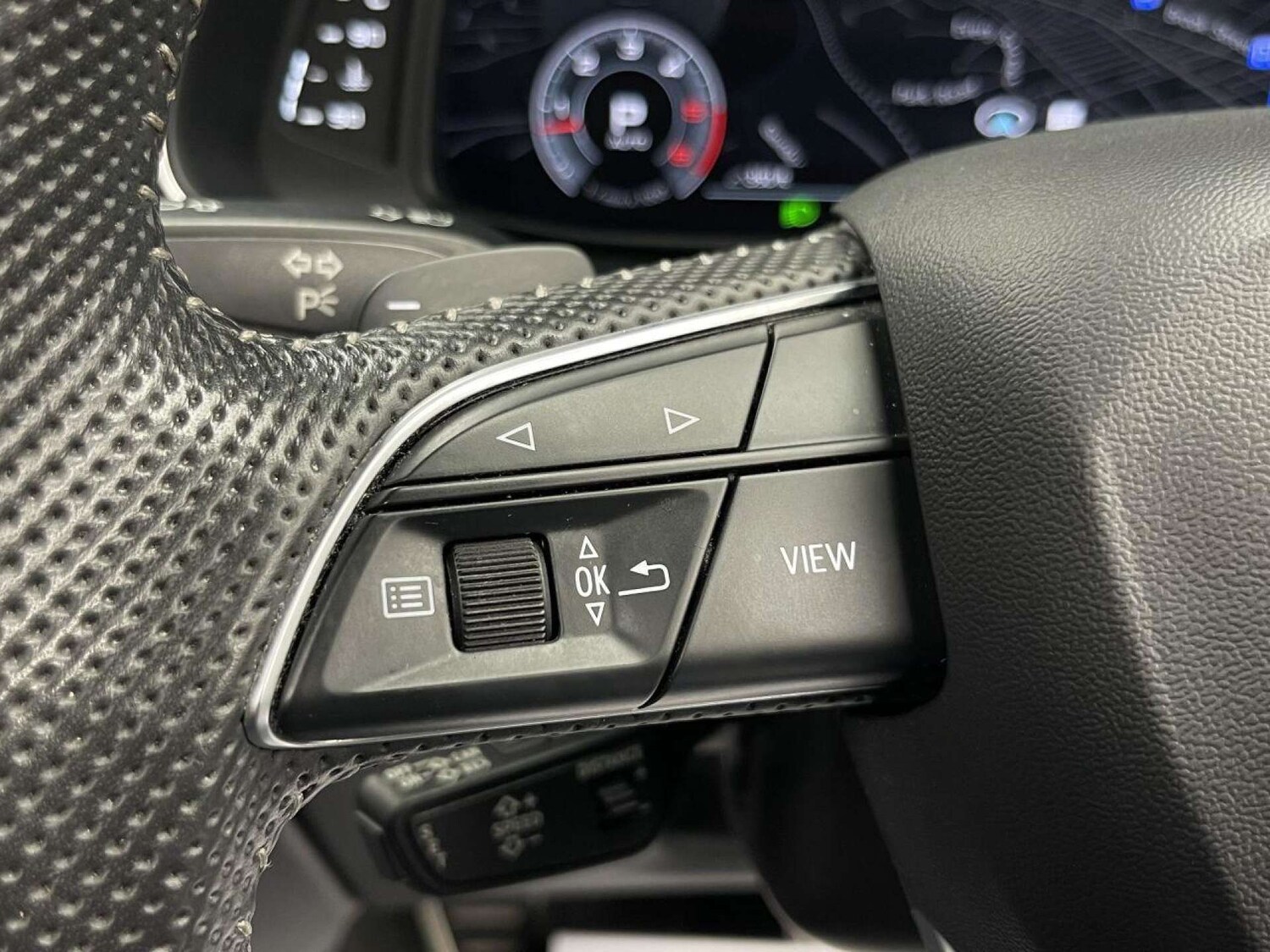 Used Audi Q8 2020 for sale - 76126413: Photo 24