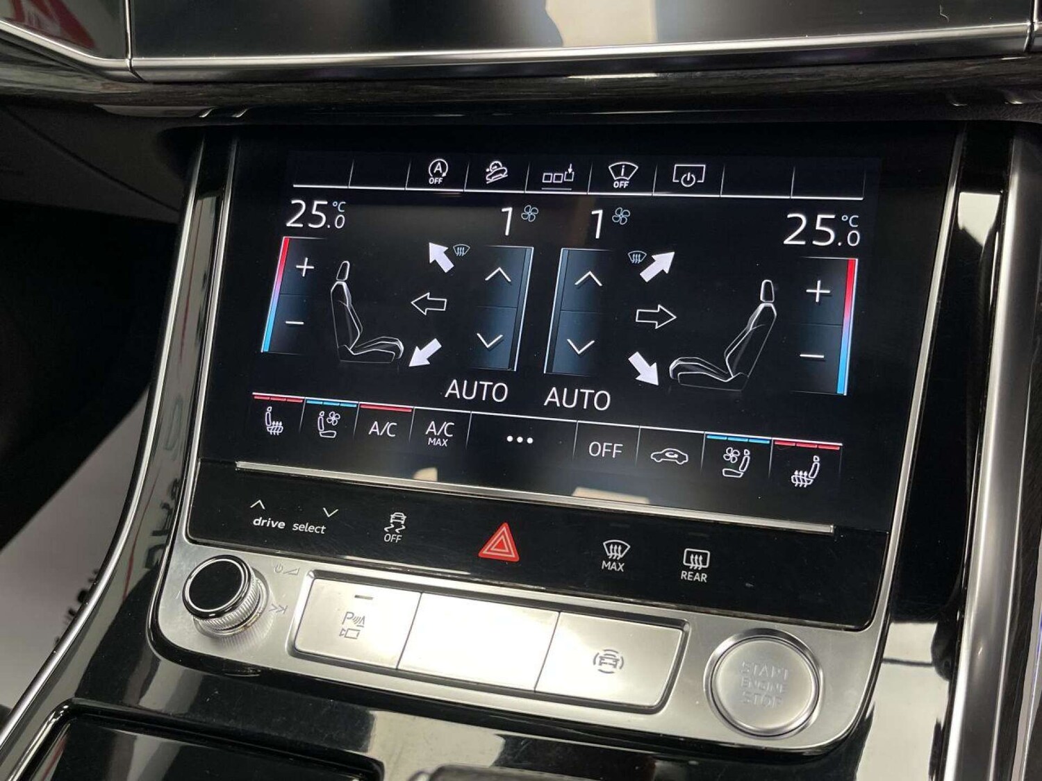 Used Audi Q8 2020 for sale - 76126413: Photo 30