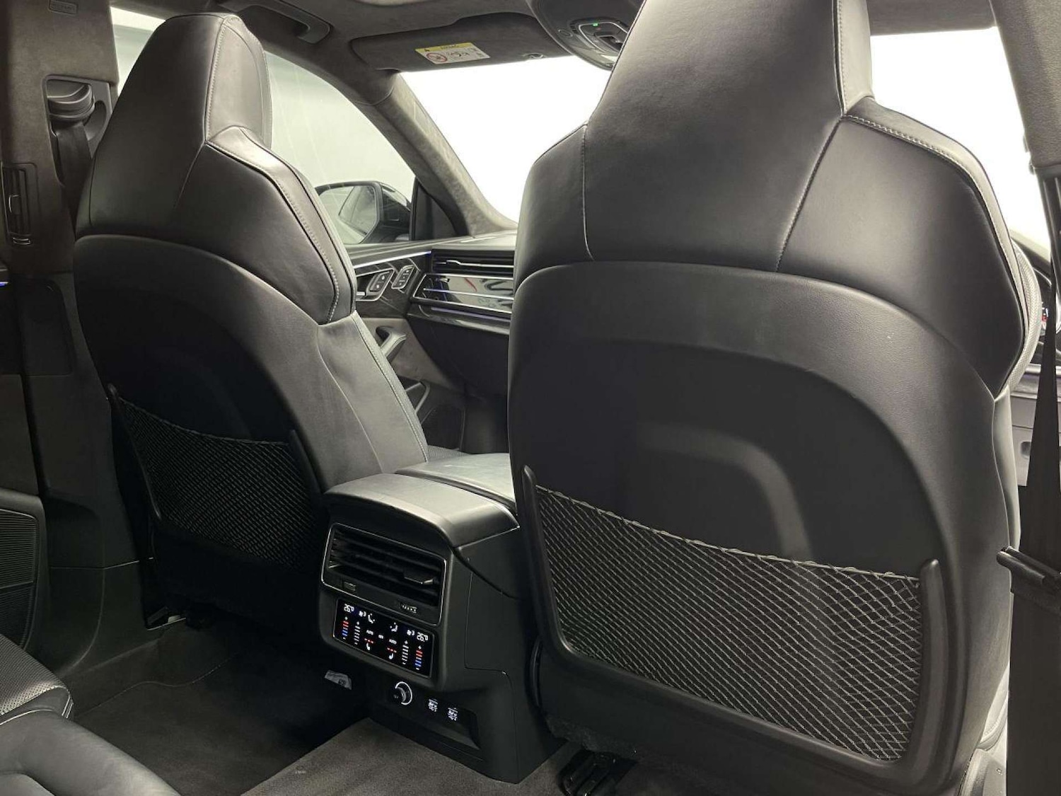 Used Audi Q8 2020 for sale - 76126413: Photo 33