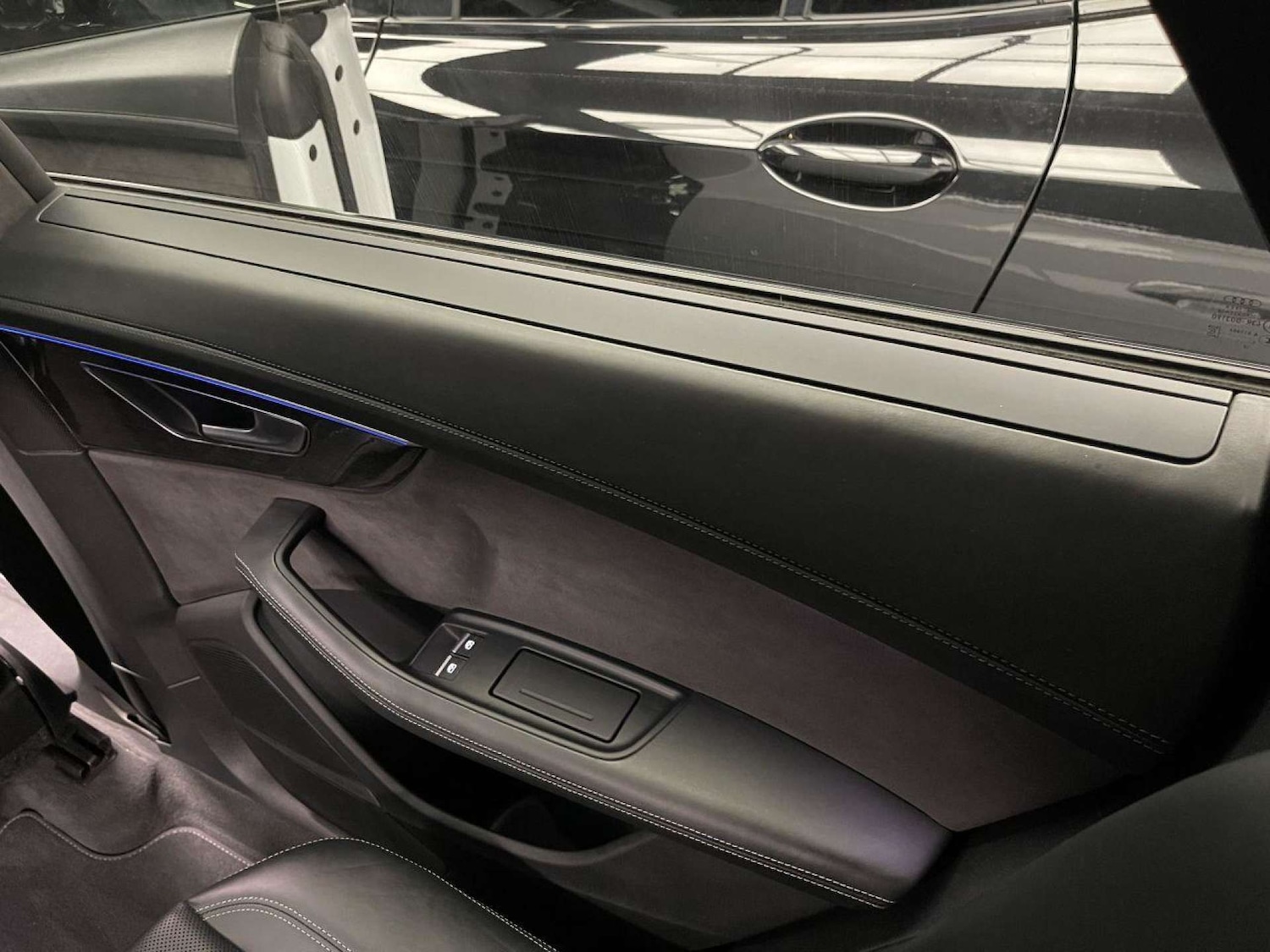 Used Audi Q8 2020 for sale - 76126413: Photo 38