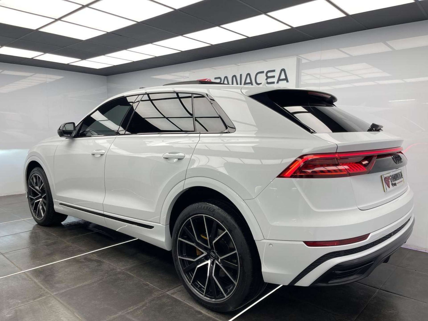 Used Audi Q8 2020 for sale - 76126413: Photo 45