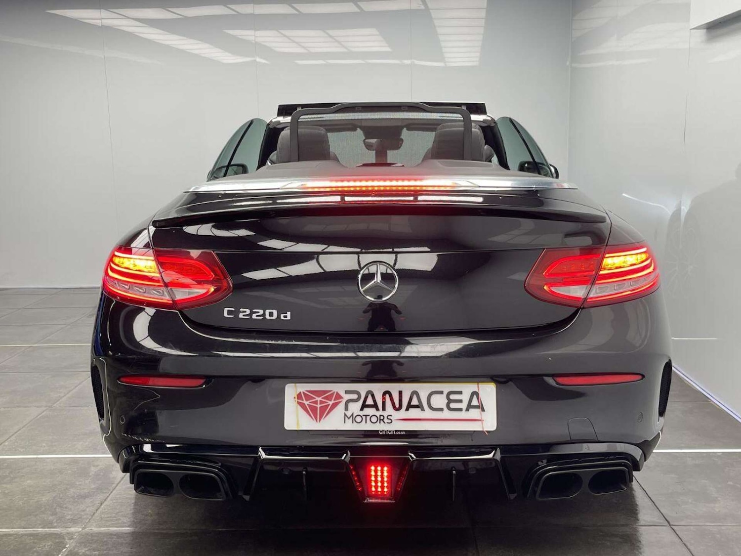 Used Mercedes-Benz C Class 2018 for sale - 76263513: Photo 28