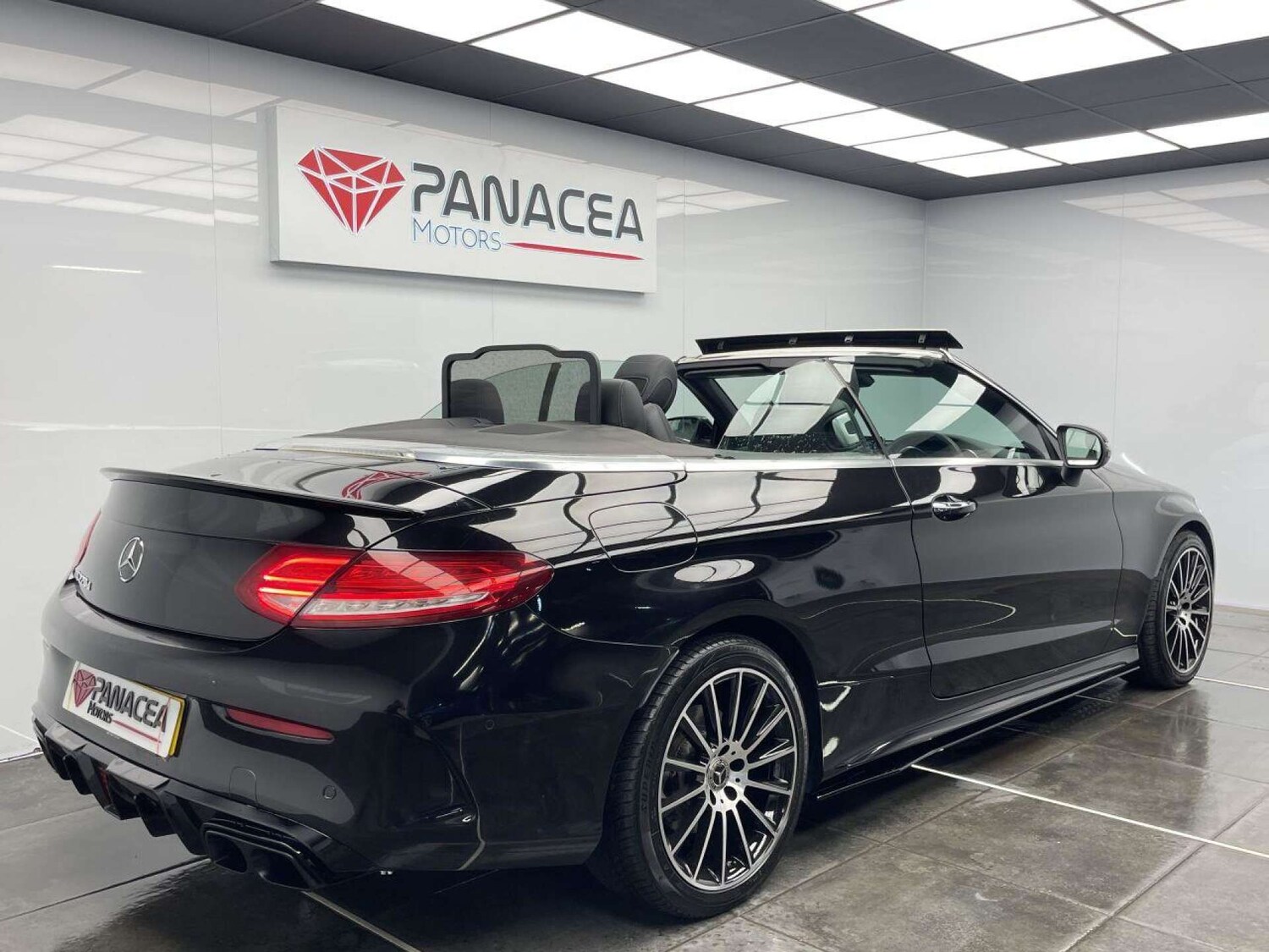 Used Mercedes-Benz C Class 2018 for sale - 76263513: Photo 8