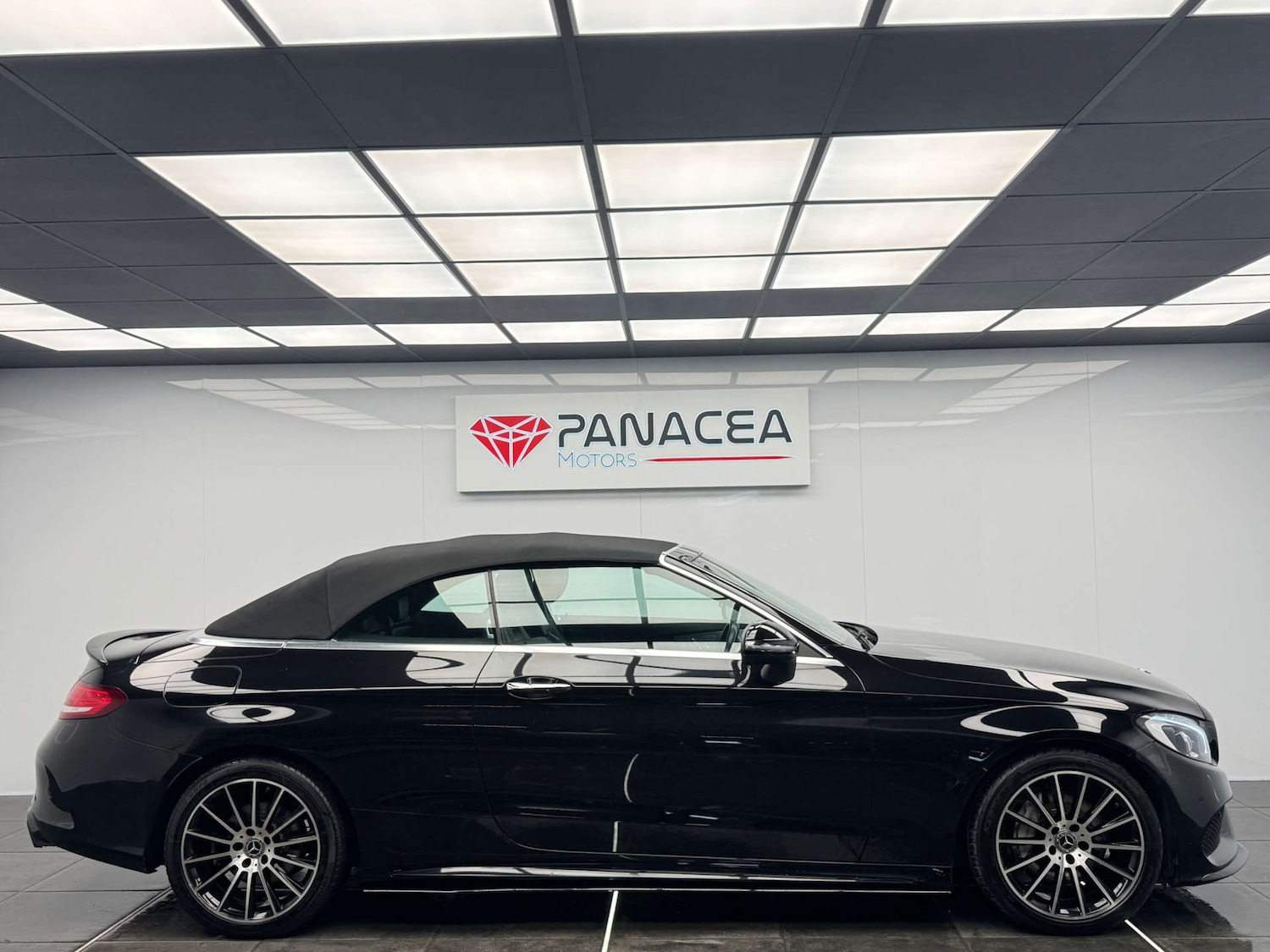 Used Mercedes-Benz C Class 2018 for sale - 76263513: Photo 9