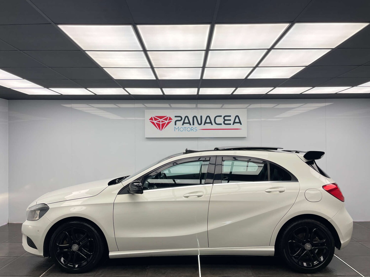 Used Mercedes-Benz A-Class 2015 for sale - 77702607: Photo 23