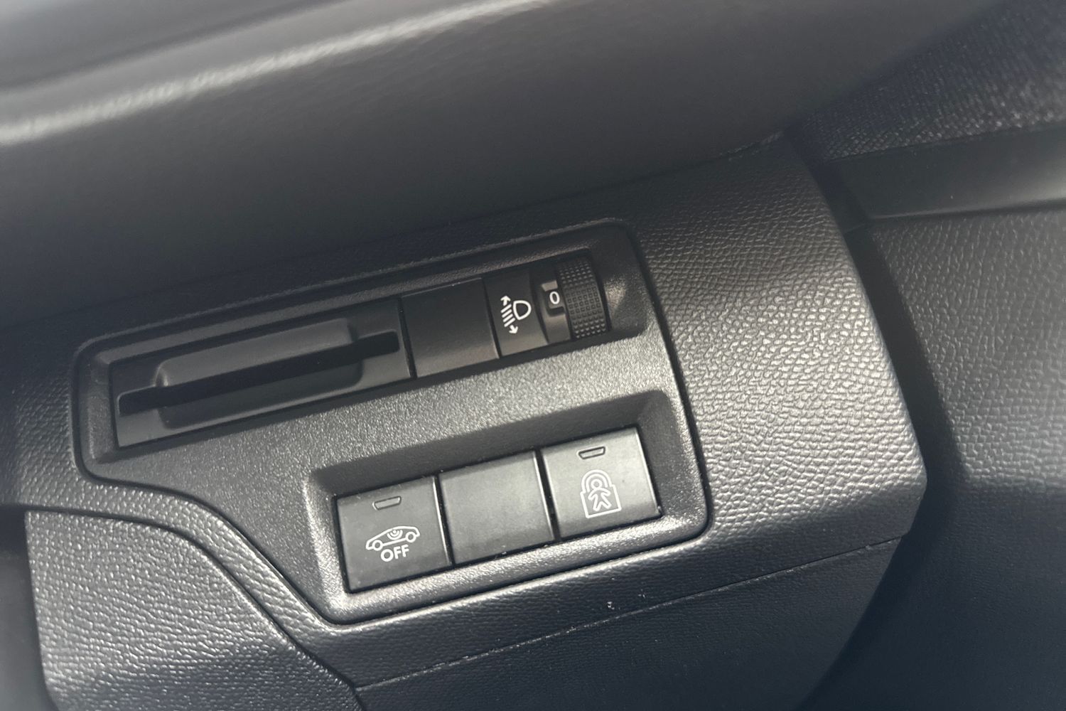 Used Peugeot 3008 2017 for sale - 77123858: Photo 16