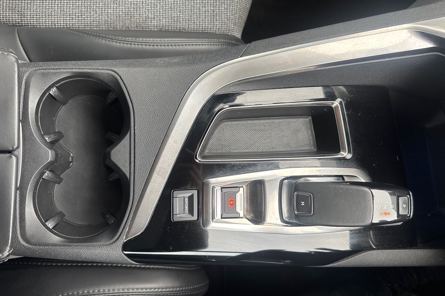 Used Peugeot 3008 2017 for sale - 77123858: Photo 21