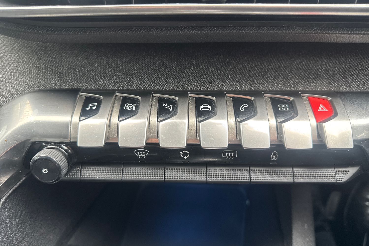 Used Peugeot 3008 2017 for sale - 77123858: Photo 22