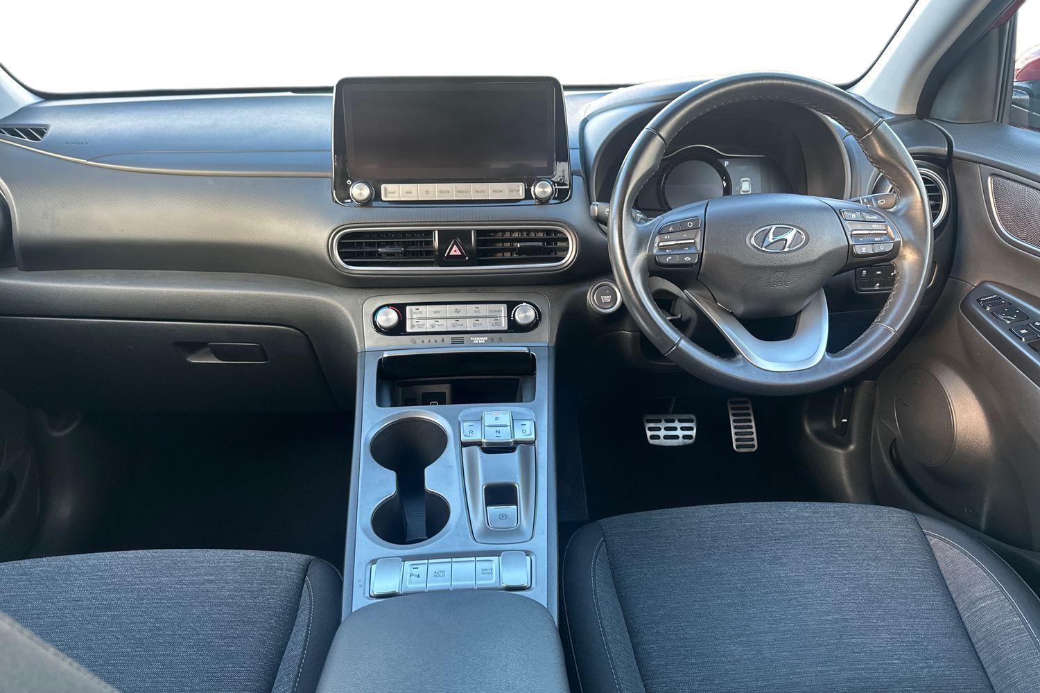 Used Hyundai KONA 2020 for sale - 76310427: Photo 4