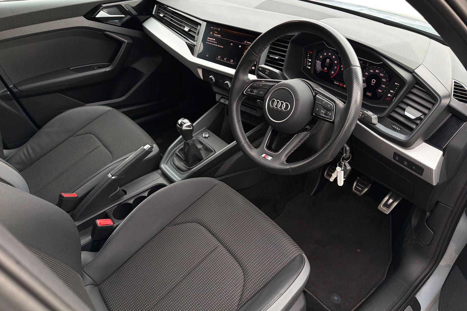 Used Audi A1 2023 for sale - 77797357: Photo 2