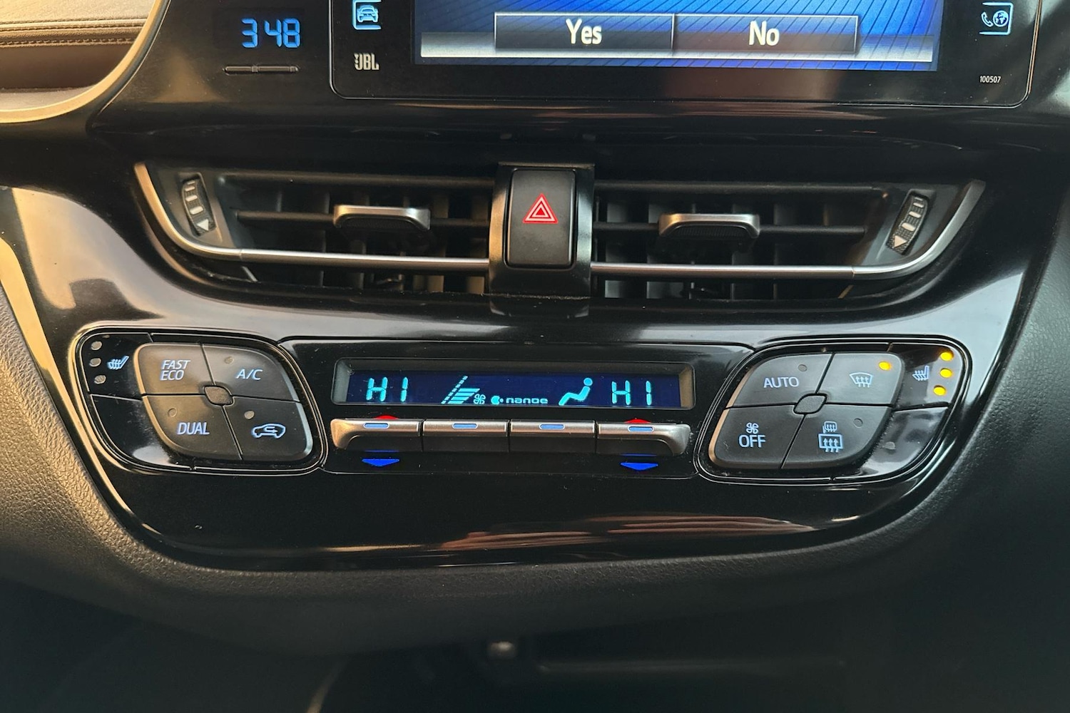 Used Toyota C-HR 2018 for sale - 77196289: Photo 24