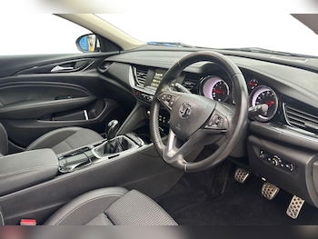 Used Vauxhall Insignia 2017 for sale - 77390097: Photo