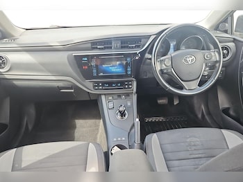 Used Toyota Auris 2018 for sale - 79455302: Photo