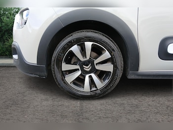 Used Citroen C3 2024 for sale - 79351422: Photo