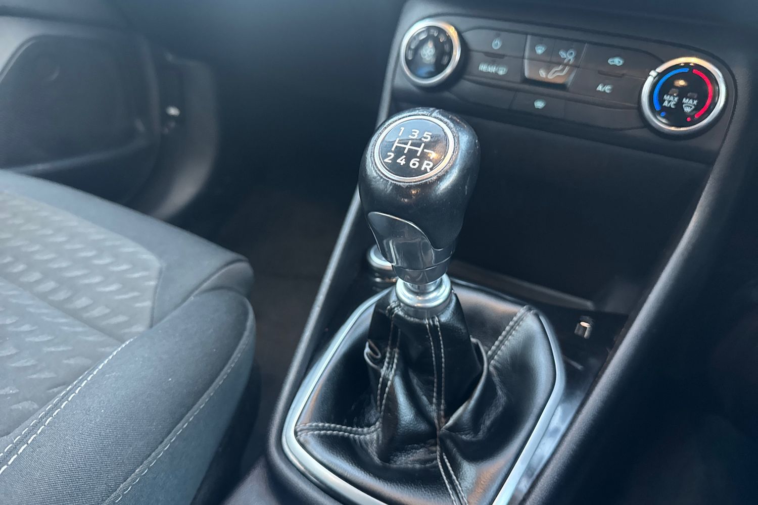 Used Ford Fiesta 2017 for sale - 76411488: Photo 14