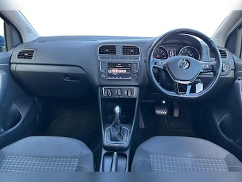 Used Volkswagen Polo 2016 for sale - 78951149: Photo