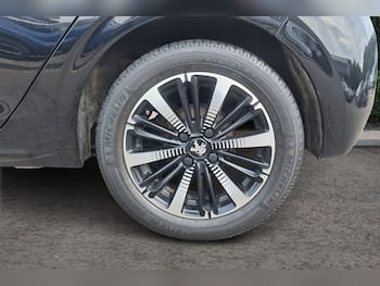 Used Peugeot 208 2019 for sale - 79671790: Photo
