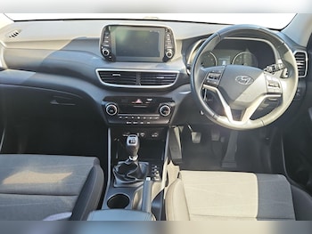 Used Hyundai TUCSON 2018 for sale - 79351437: Photo