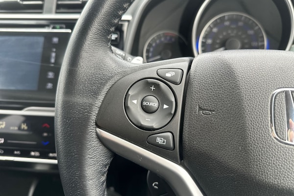 Used Honda Jazz 2019 for sale - 76087660: Photo 18