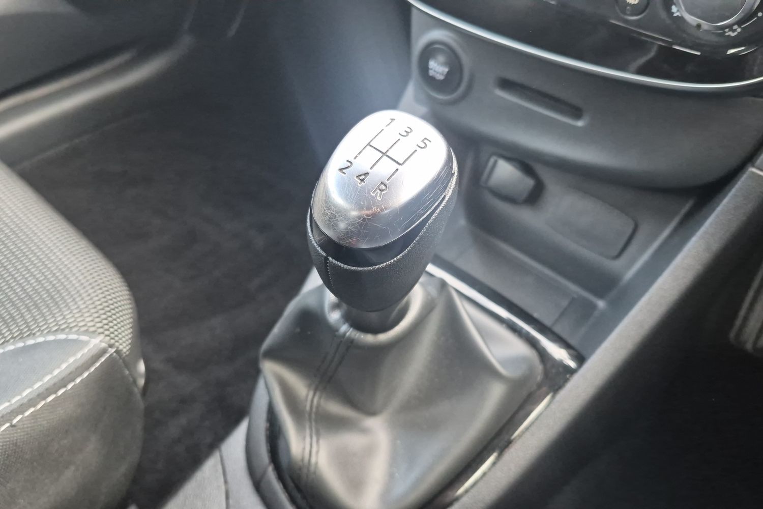 Used Renault Clio 2018 for sale - 78075233: Photo 14