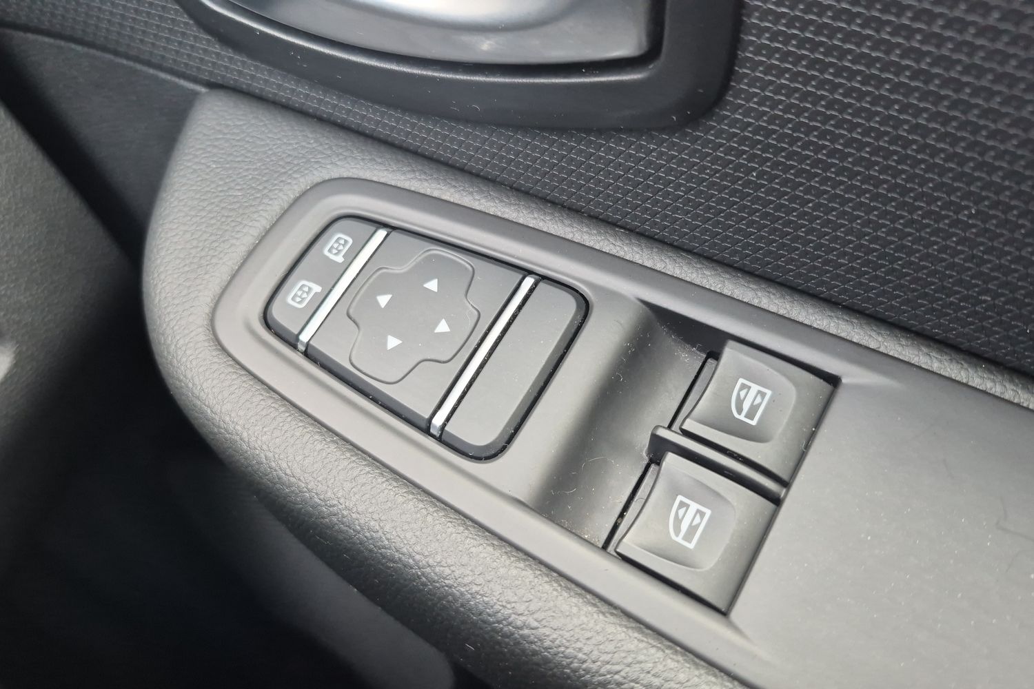 Used Renault Clio 2018 for sale - 78075233: Photo 15