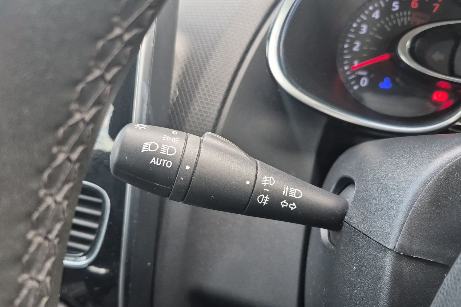 Used Renault Clio 2018 for sale - 78075233: Photo 19