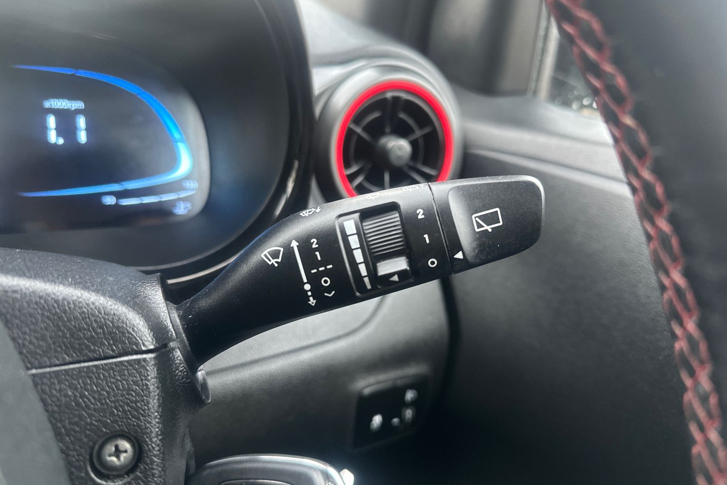 Used Hyundai i10 2023 for sale - 77996379: Photo 20