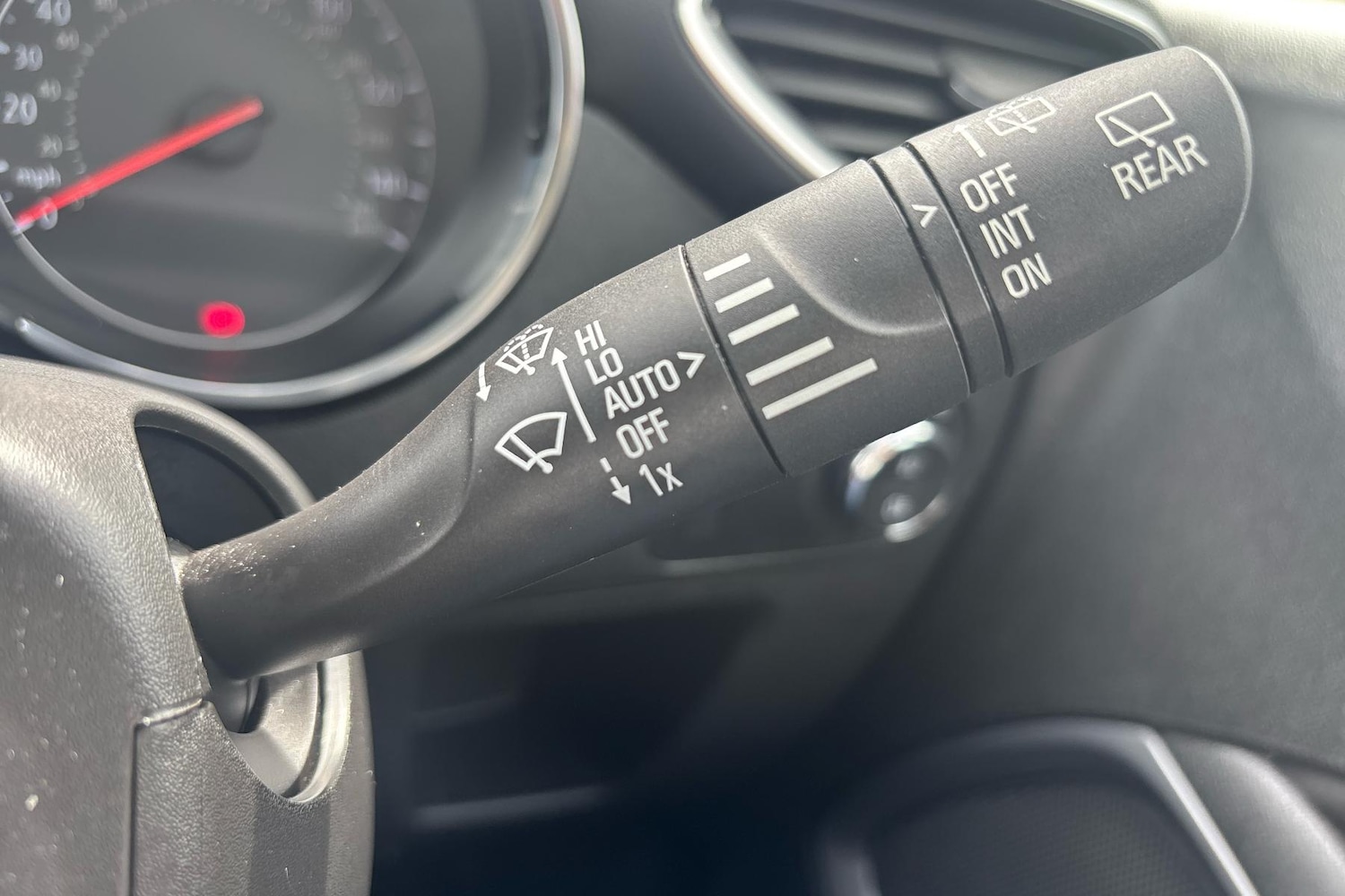 Used Vauxhall Crossland 2023 for sale - 76390902: Photo 25