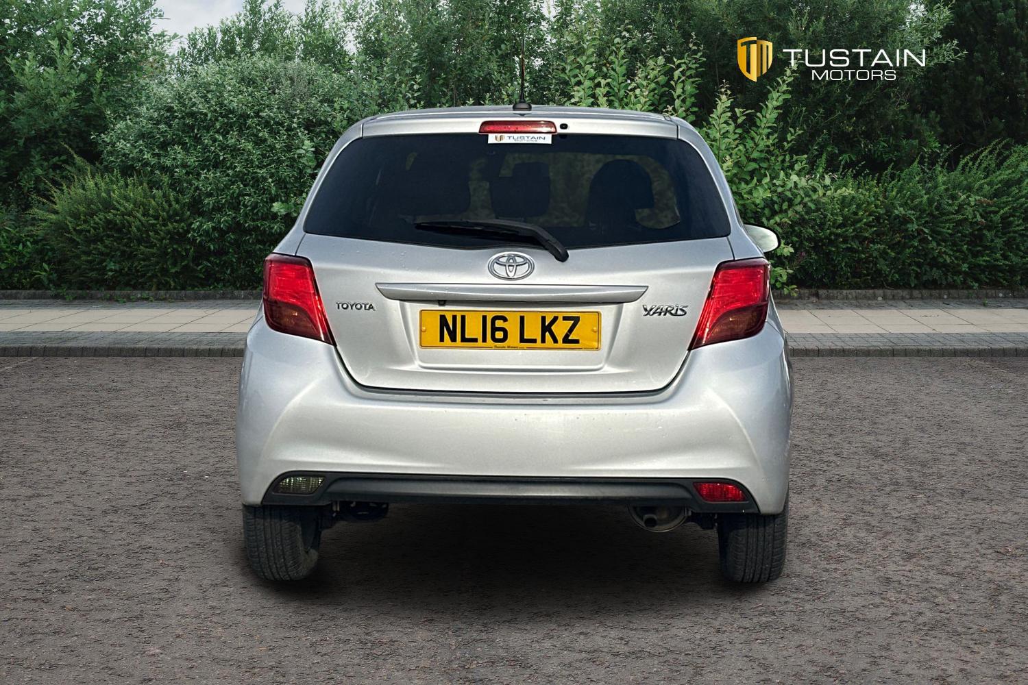 Used Toyota Yaris 2016 for sale - 76362364: Photo 11