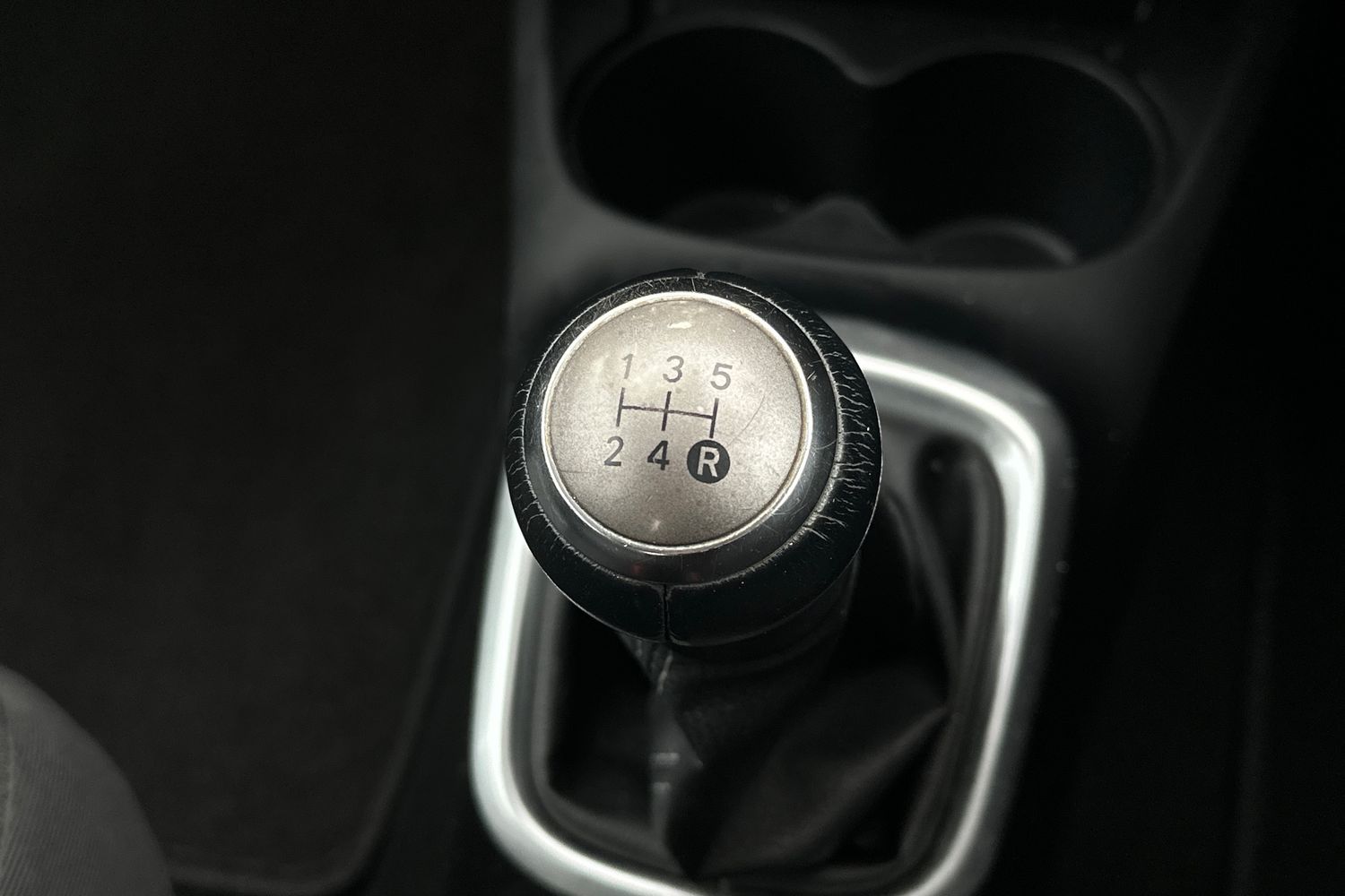 Used Toyota Yaris 2016 for sale - 76362364: Photo 14