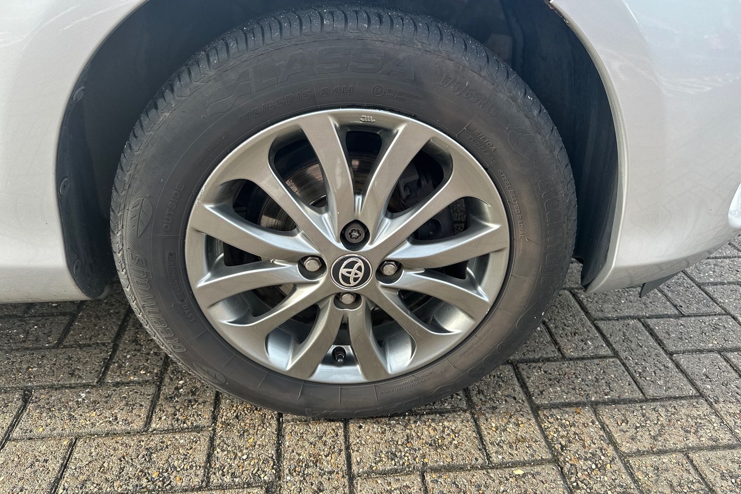 Used Toyota Yaris 2016 for sale - 76362364: Photo 3