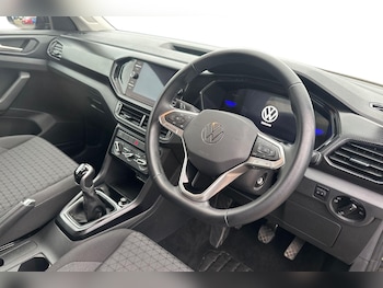 Used Volkswagen T-Cross 2022 for sale - 77032344: Photo