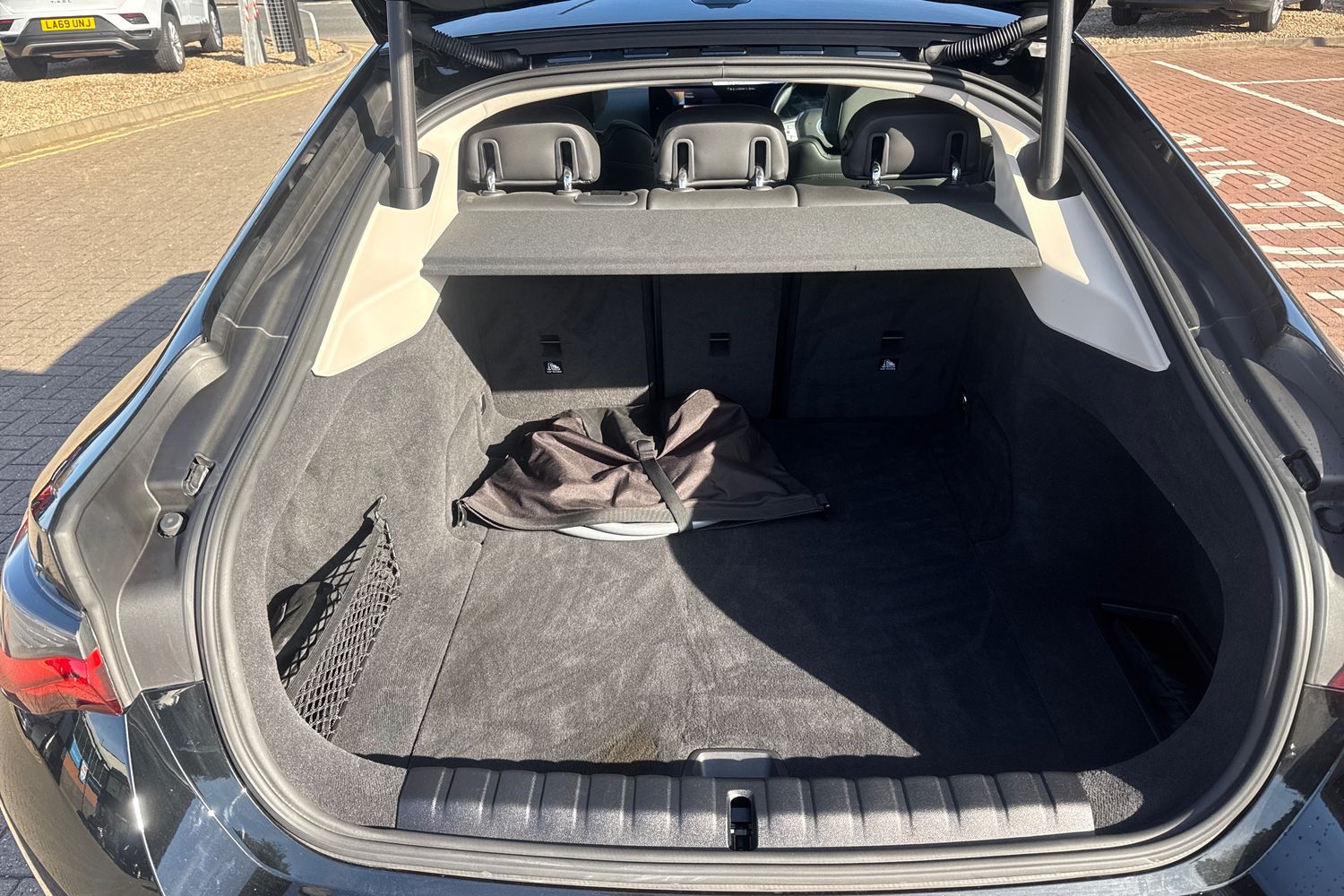 Used BMW i4 2024 for sale - 75868842: Photo 15